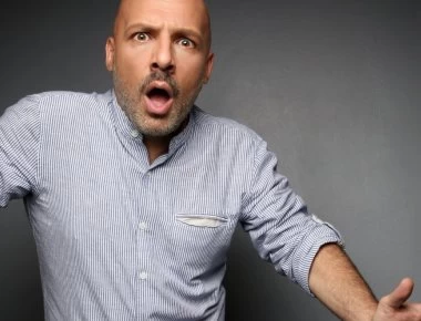 Ο Νίκος Μουτσινάς με... μαλλιά 20 χρόνια πριν! (φωτο)
